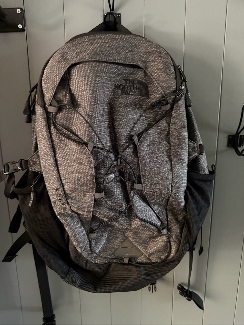 The North Face Men's/Womens Gray Everyday Backpack